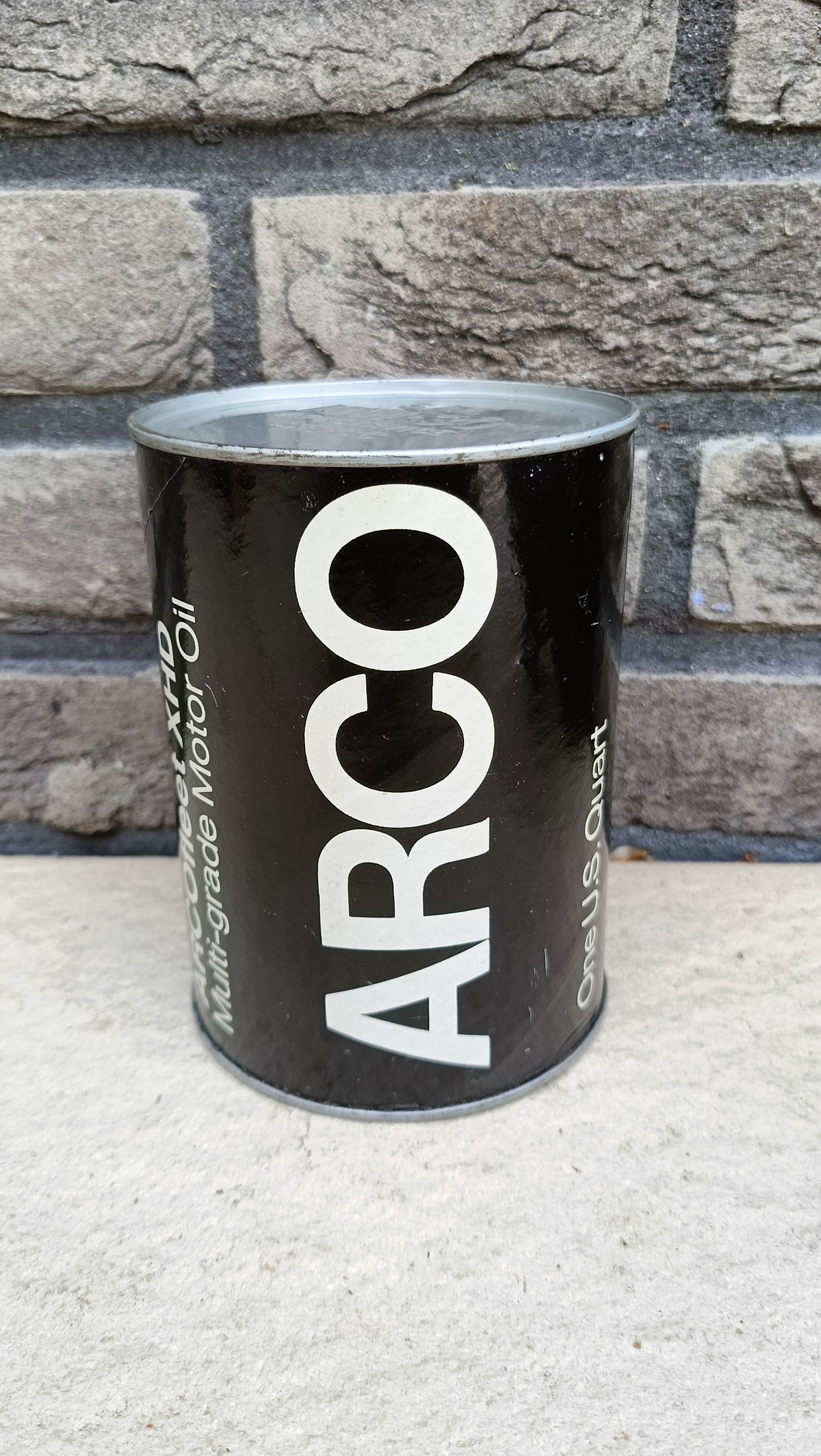 ARCO oil can