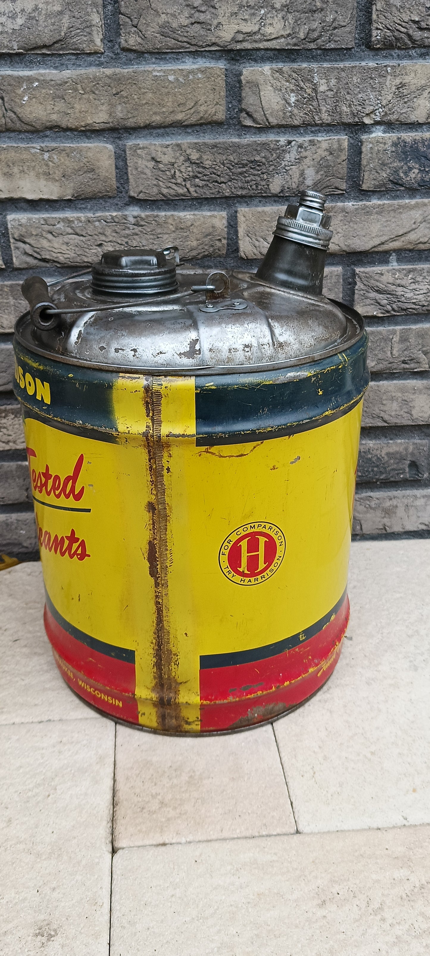HARRISON oil can