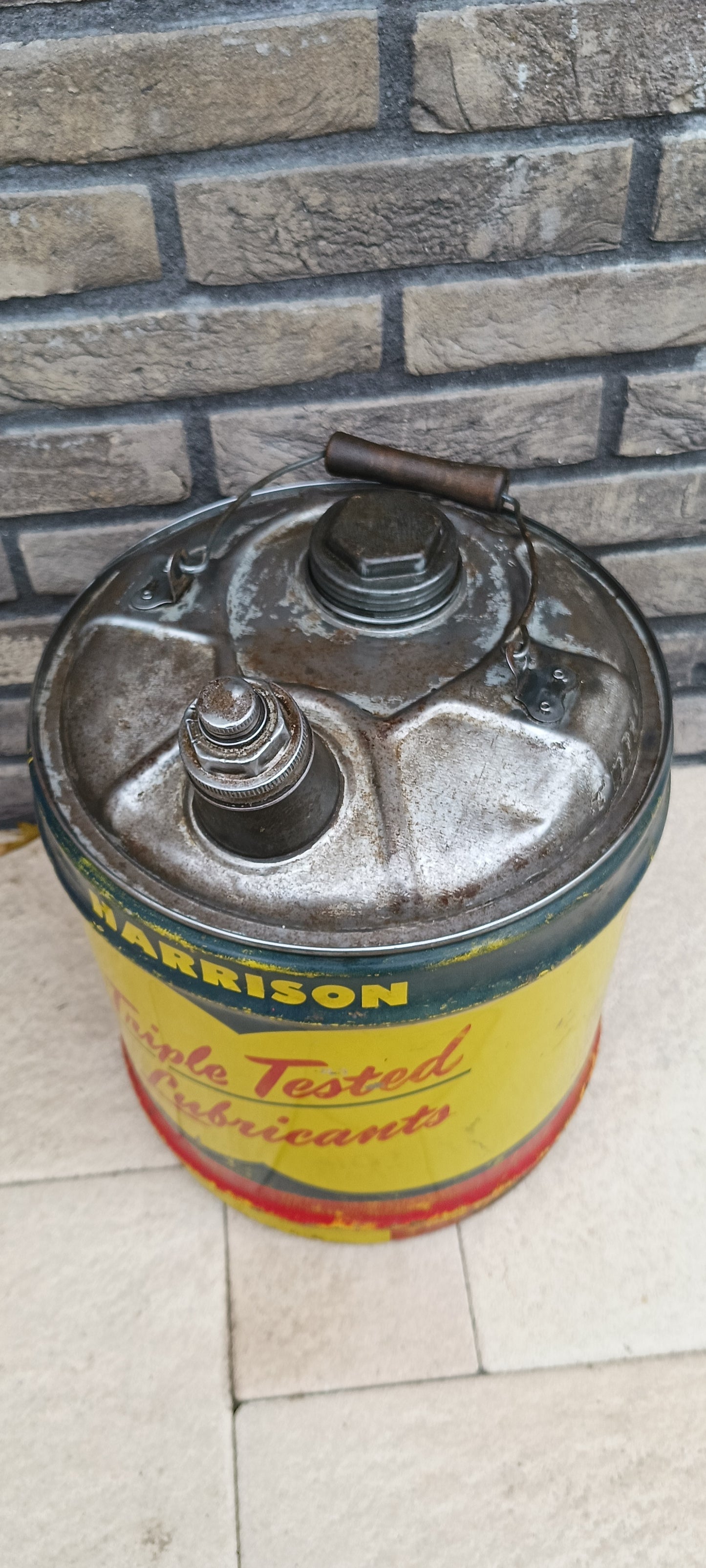 HARRISON oil can