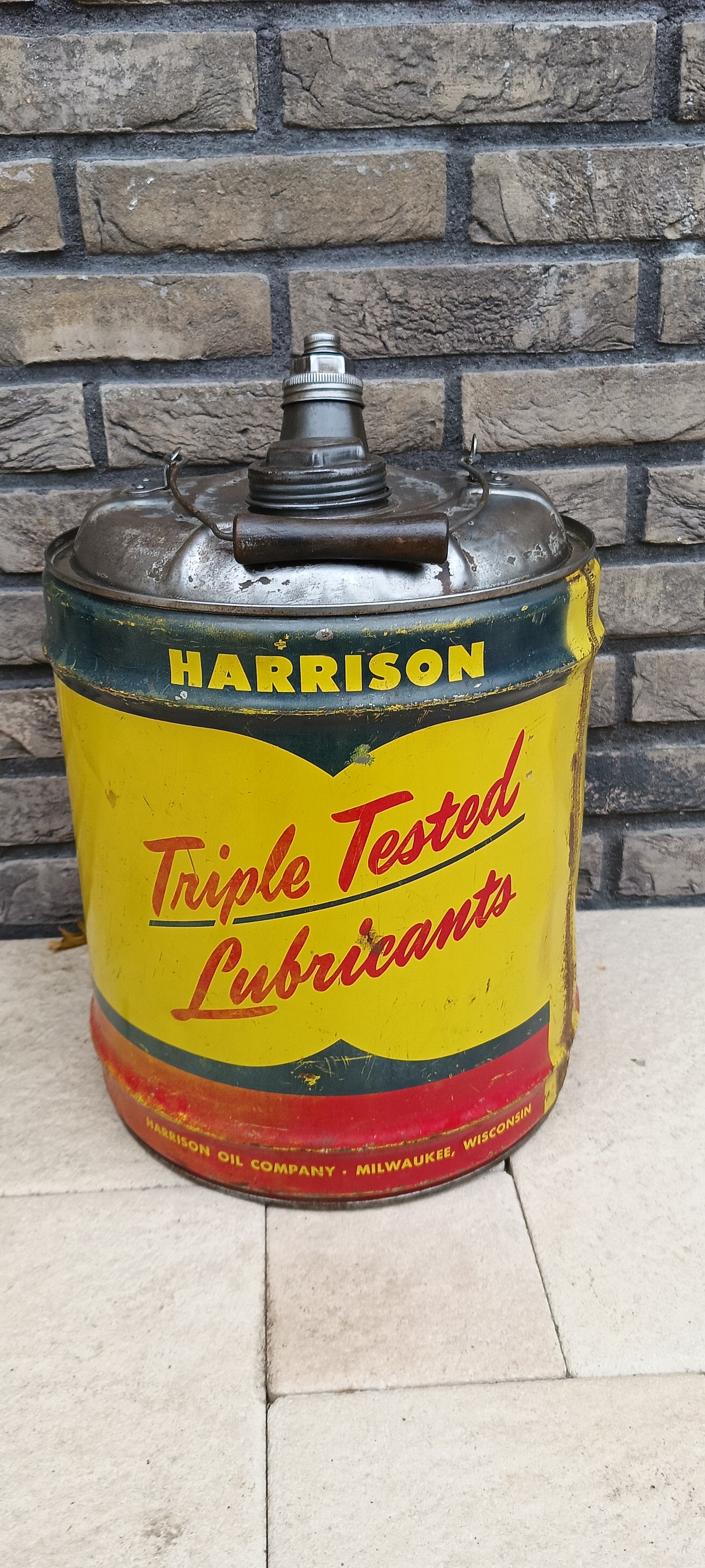 HARRISON oil can