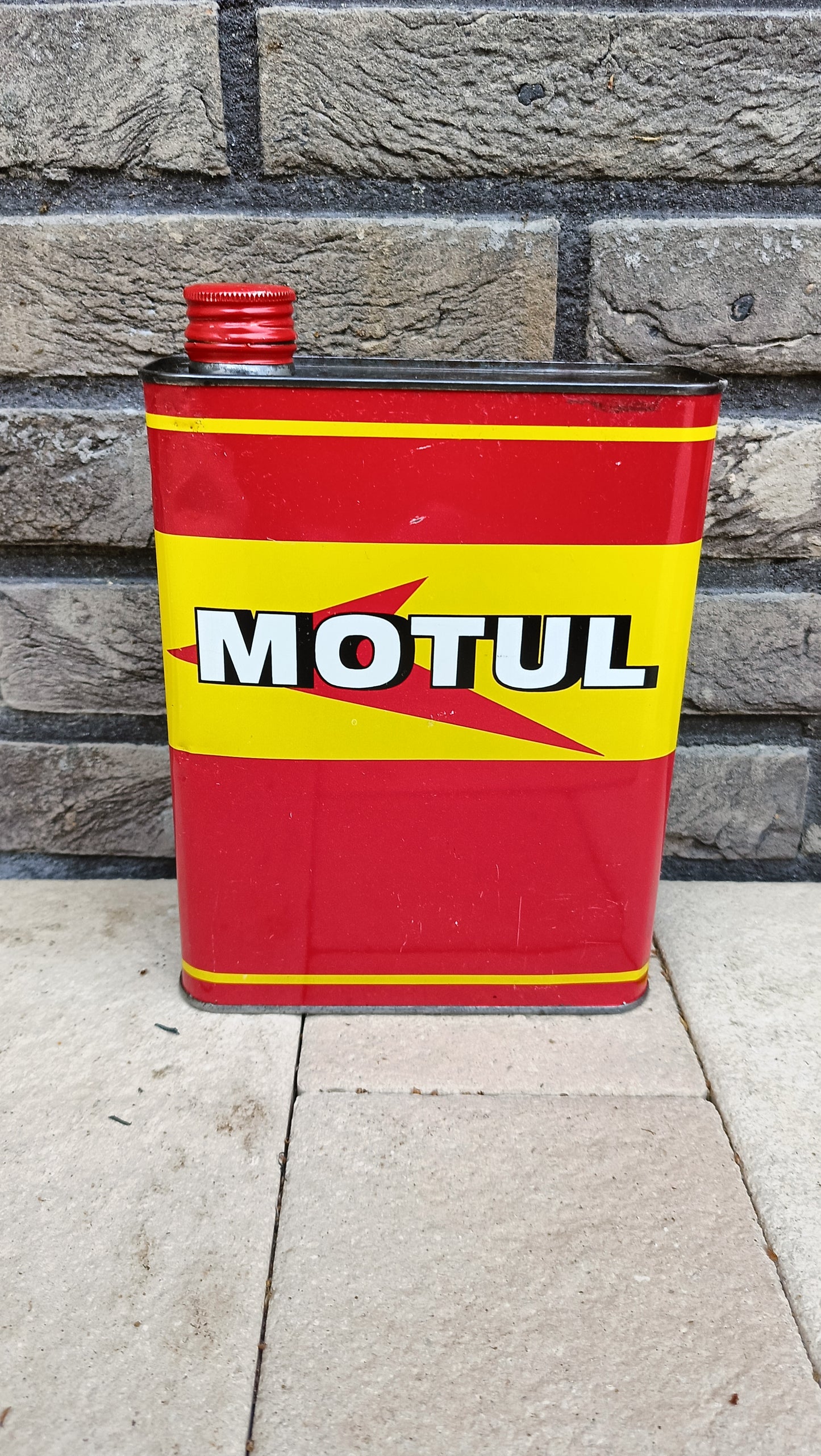 MOTUL oil can