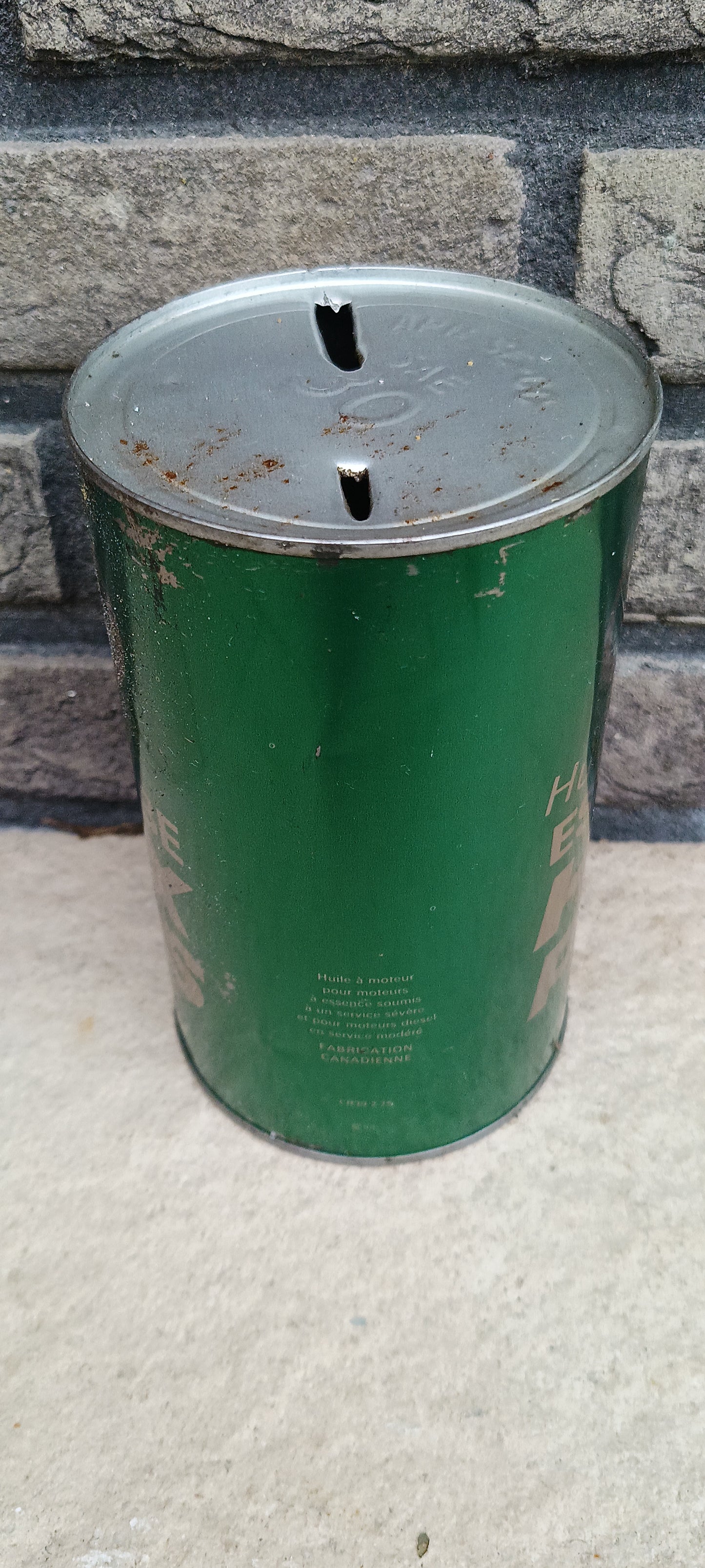 ESSO HDX PLUS oil can