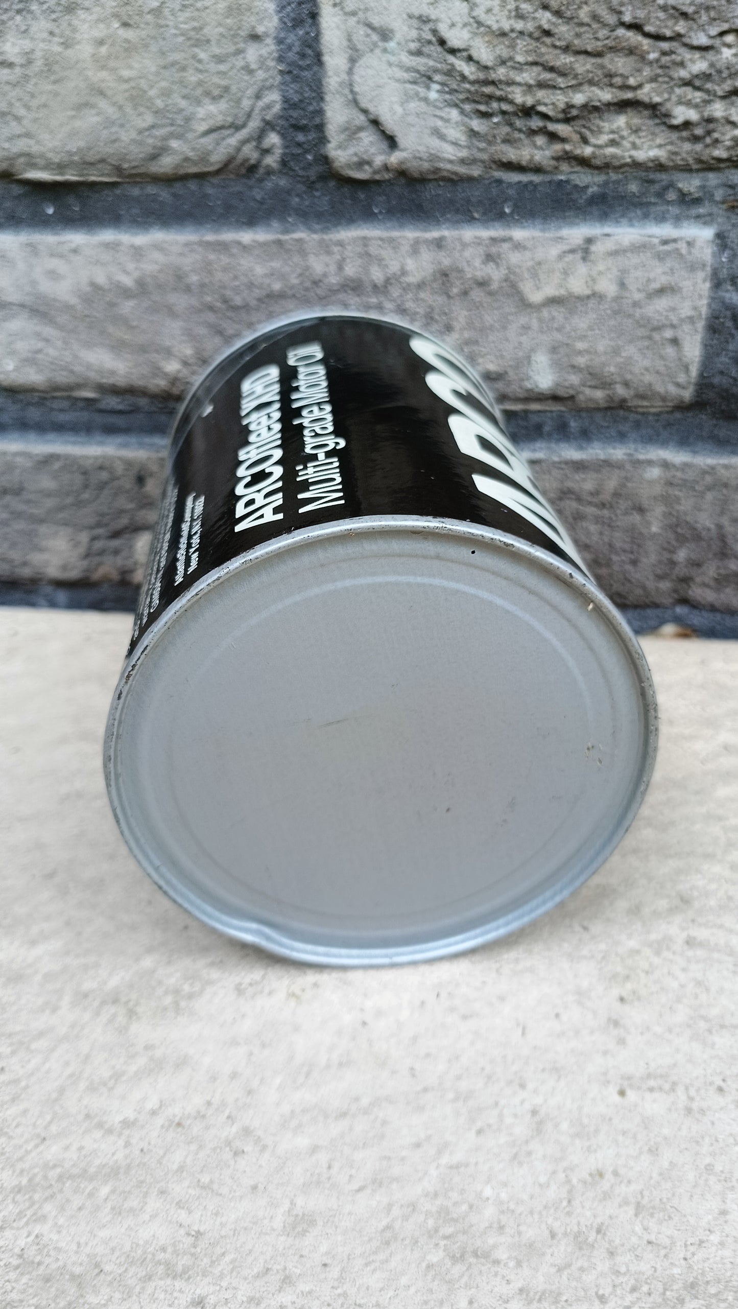 ARCO oil can