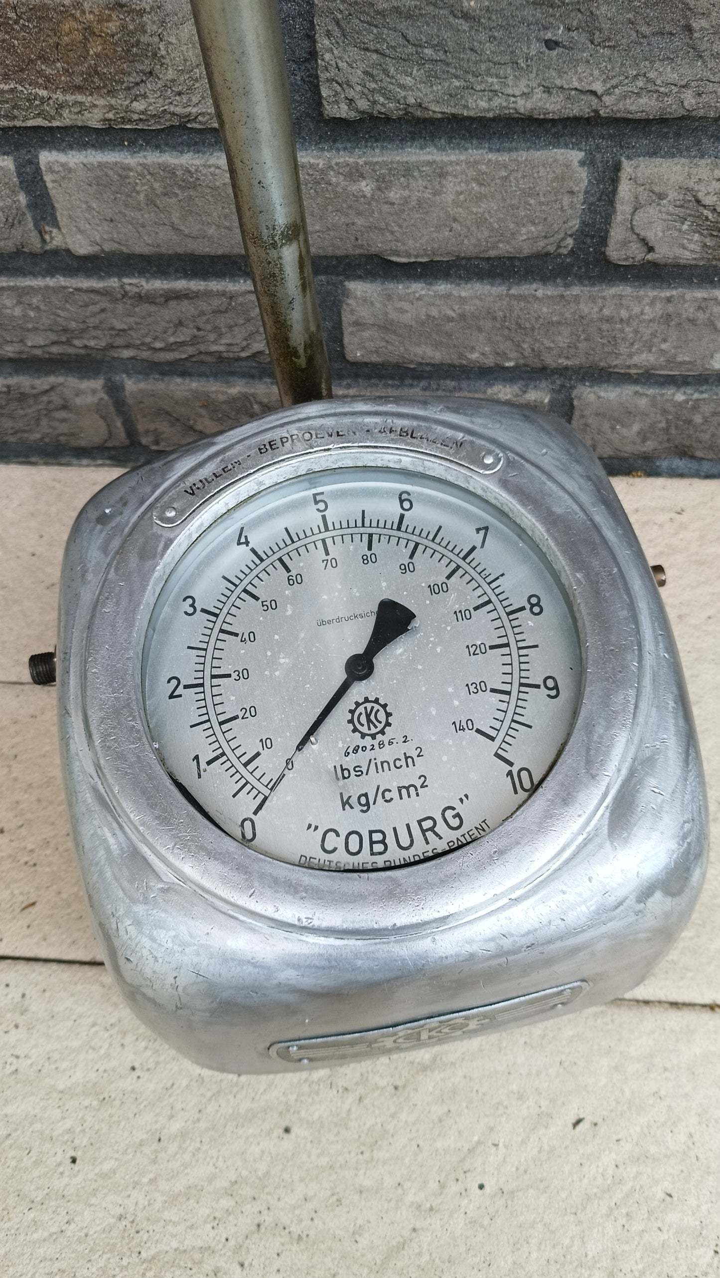 CKC Coburg tyre pressure gauge