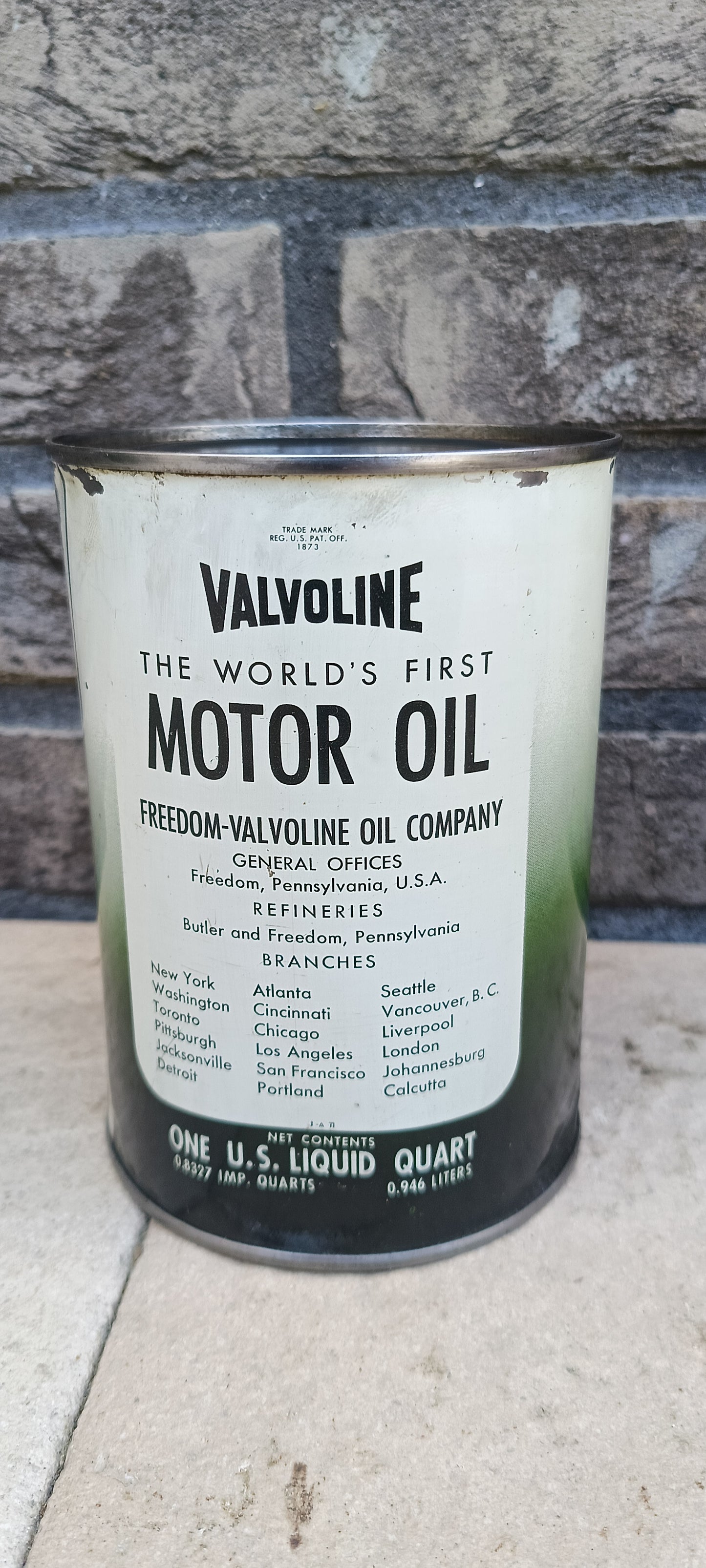 Valvoline motor oil