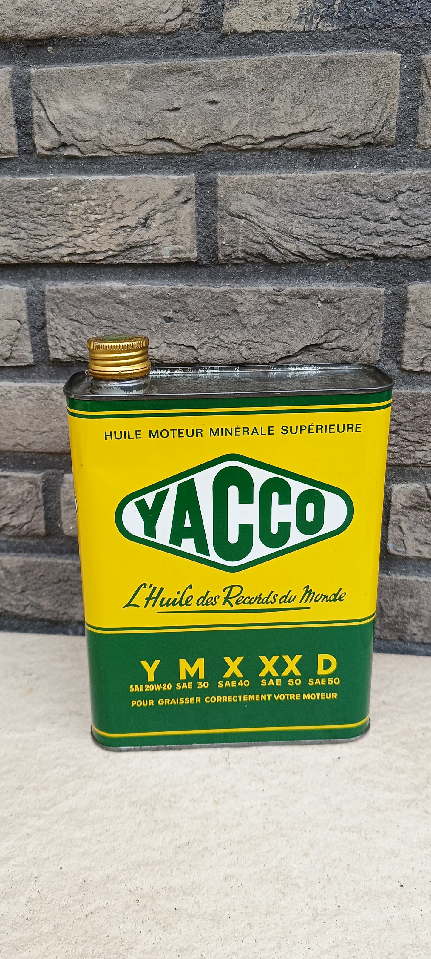 YACCO M SAE 30 oil can