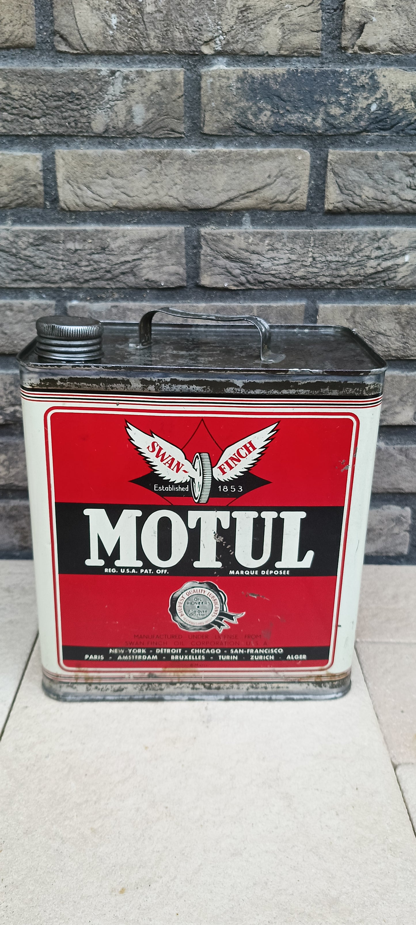 Motul 2 gallon