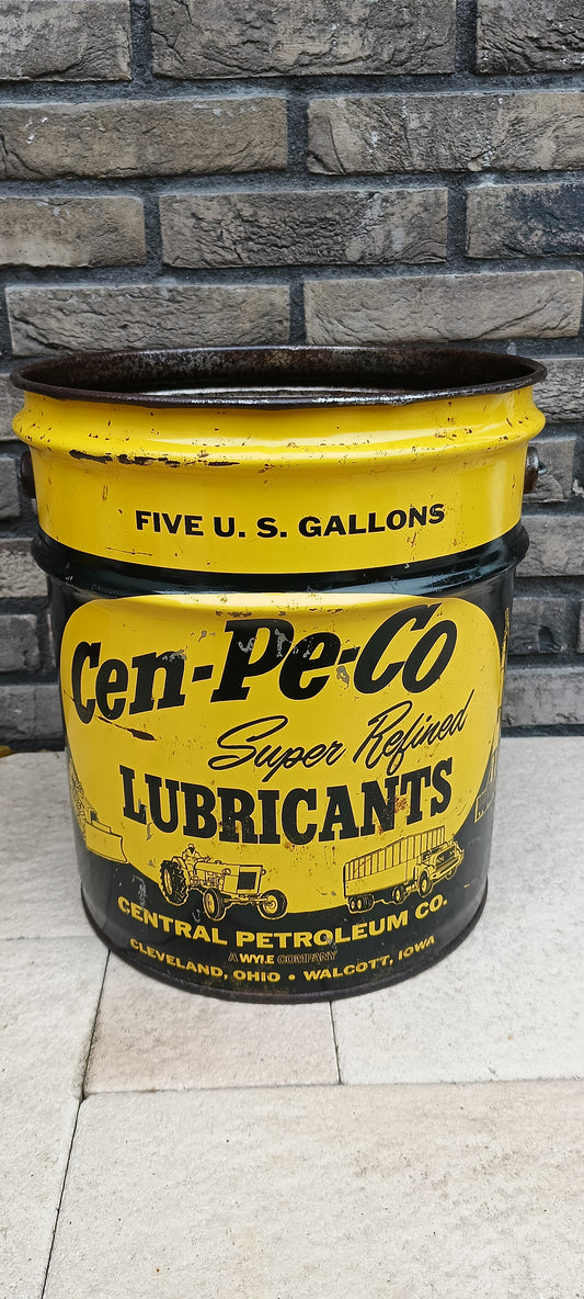 CEN-PE-CO oil can