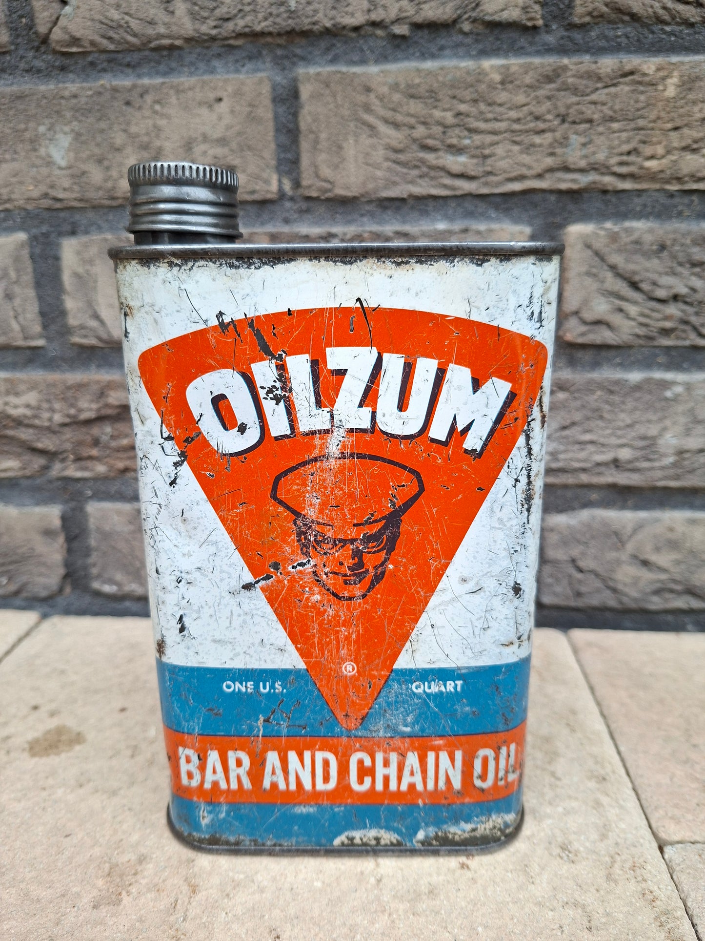 OILZUM bar and chain oil