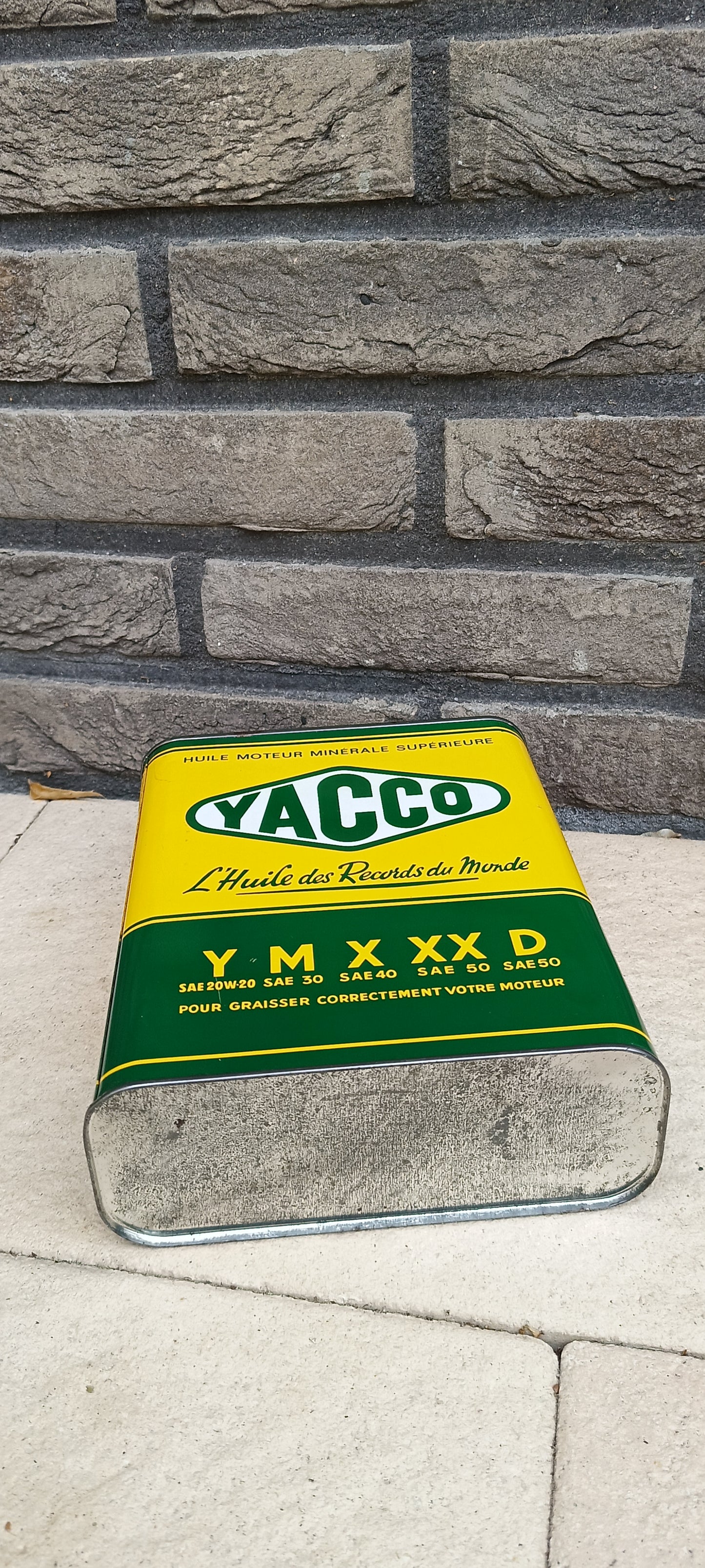 YACCO M SAE 30 oil can