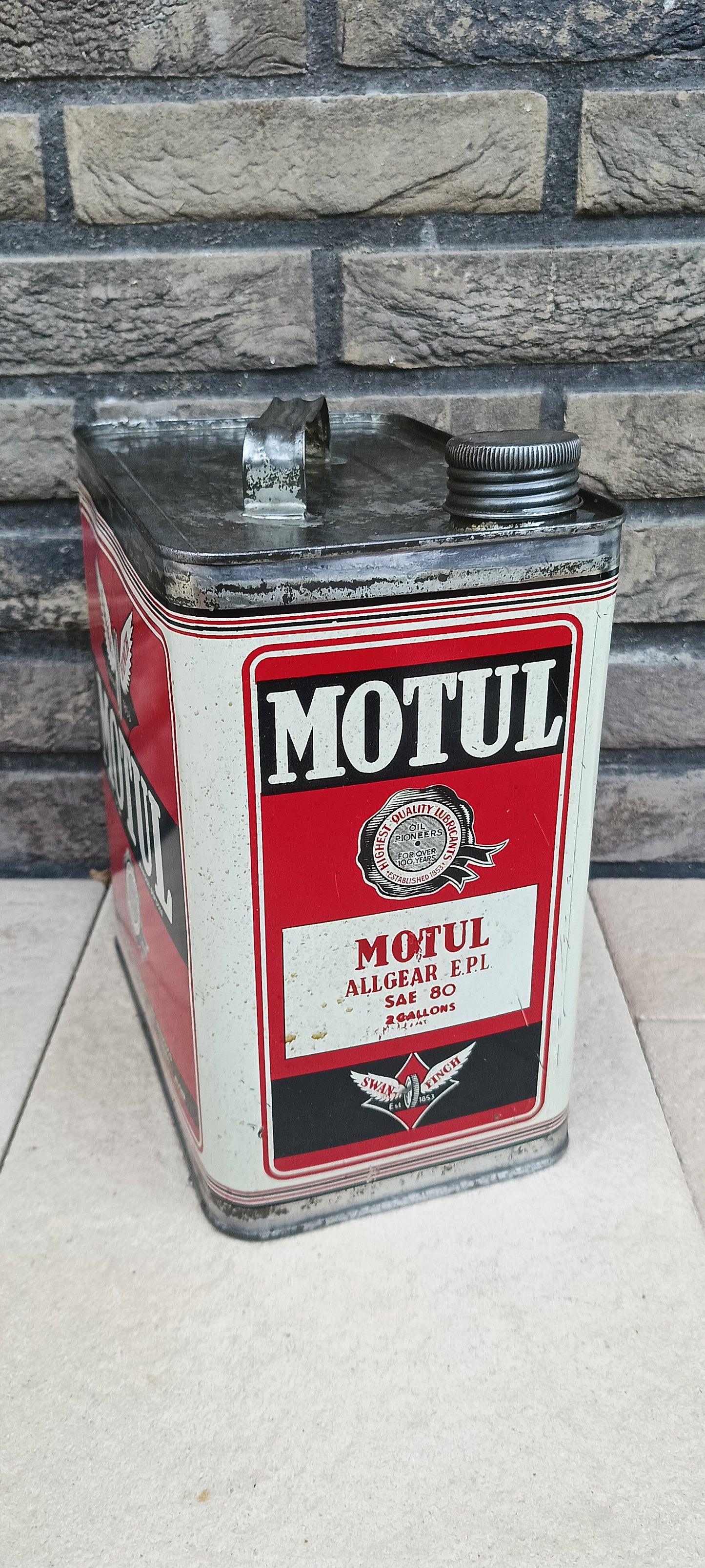 Motul 2 gallon