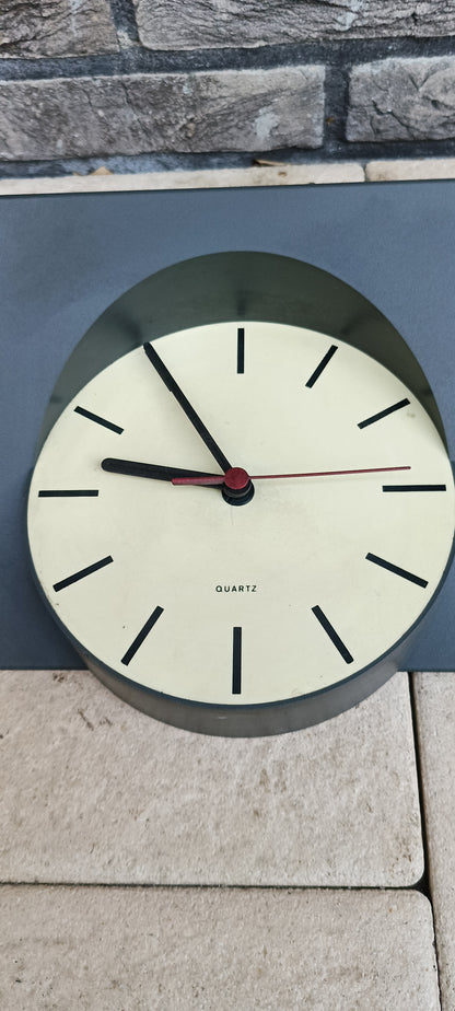 BOSCH spark plugs clock