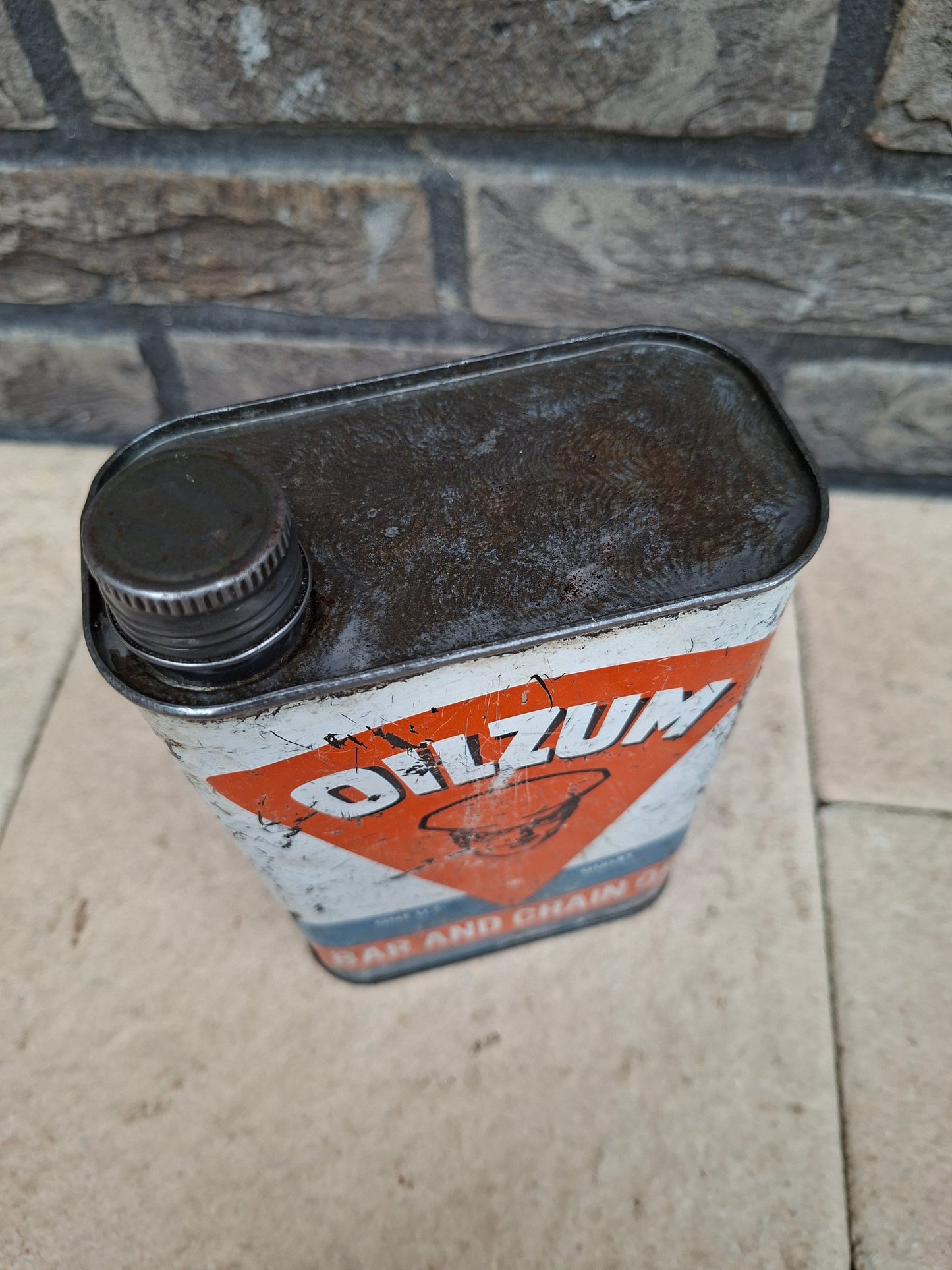 OILZUM bar and chain oil