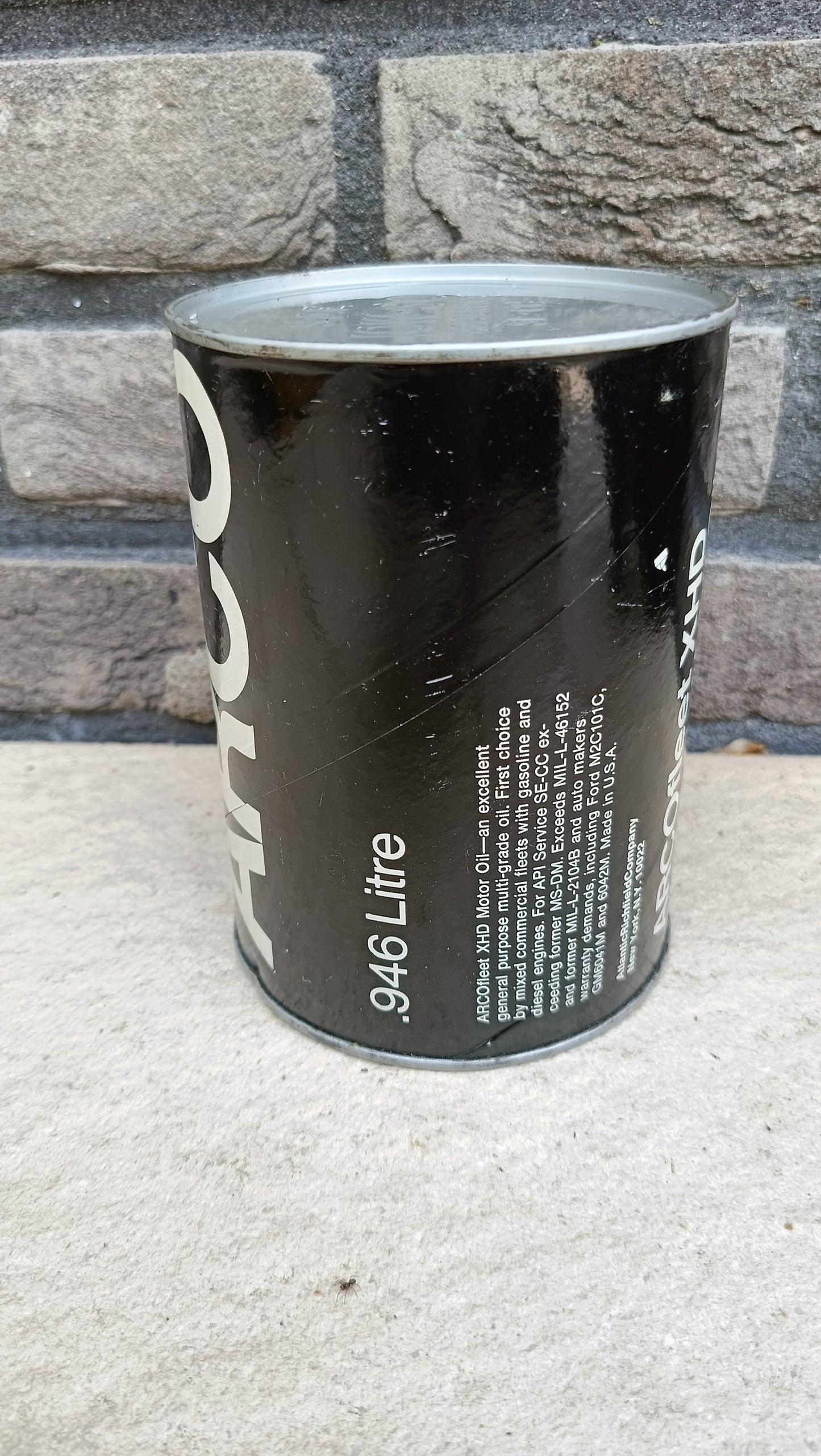 ARCO oil can